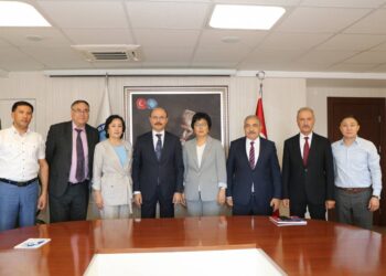 Kazakistan Eğitim ve Bilim Çalışanları Sendikası Türk Eğitim-Sen Genel Merkezini Ziyaret Etti.