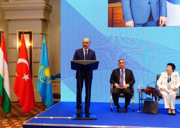 KAZAKİSTAN EĞİTİM SENDİKASININ KURULUŞUNUN 100. YIL KUTLAMALARINA KATILDIK