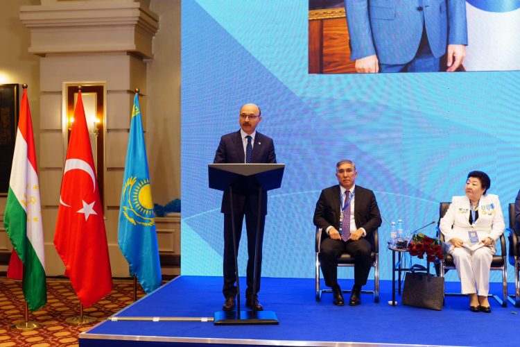 KAZAKİSTAN EĞİTİM SENDİKASININ KURULUŞUNUN 100. YIL KUTLAMALARINA KATILDIK