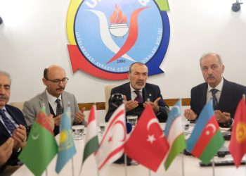 IRAK TÜRKMENLERİ EĞİTİM PROJESİ: GELECEĞE KÖPRÜ, TÜRKLÜĞE HİZMET