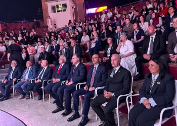 EYUDER’DEN UAESEB’E ALTIN MEŞALE ÖDÜLÜ UAESEB “YILIN SİVİL TOPLUM KURULUŞU”ÖDÜLÜNE LAYIK GÖRÜLDÜ.